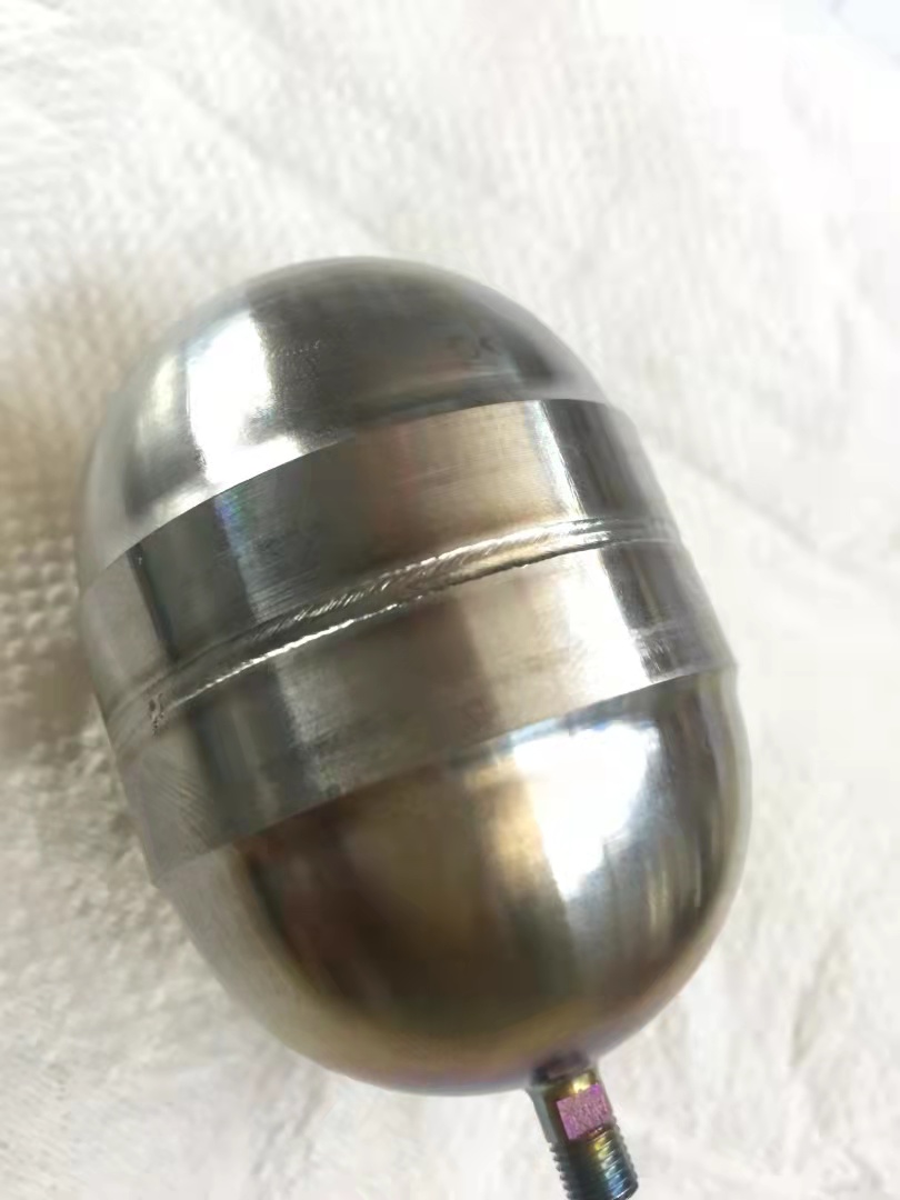 蓄能器（钛合金）.jpg